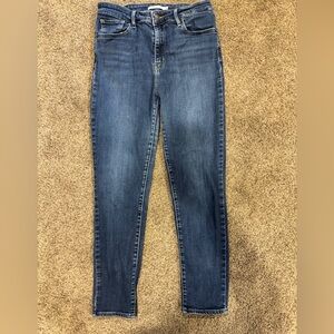 Classic Blue Levis Women's High Rise Skinny Jeans